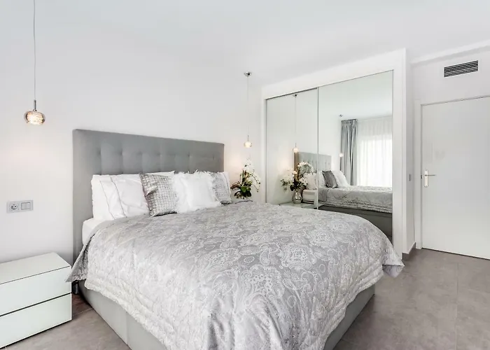 By Riva - Designer 1 Bedroom Apartment In The Centre Of Marbella